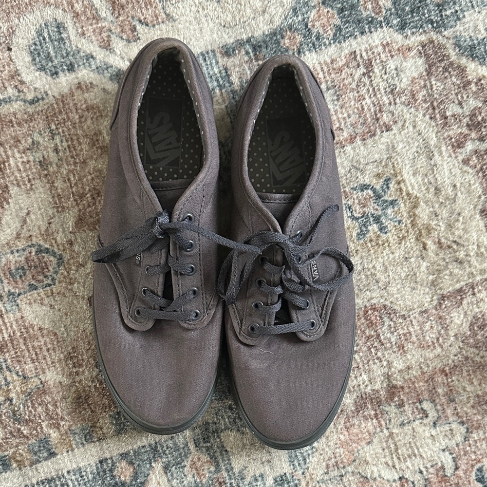 WORN 1X Vans Atwood Gray Mono Low Tops